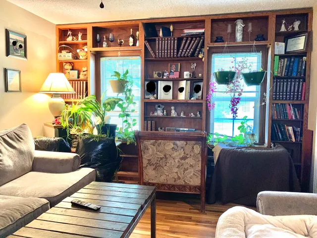 $74,900 | 654 Harding Street, Wichita, KS 67208