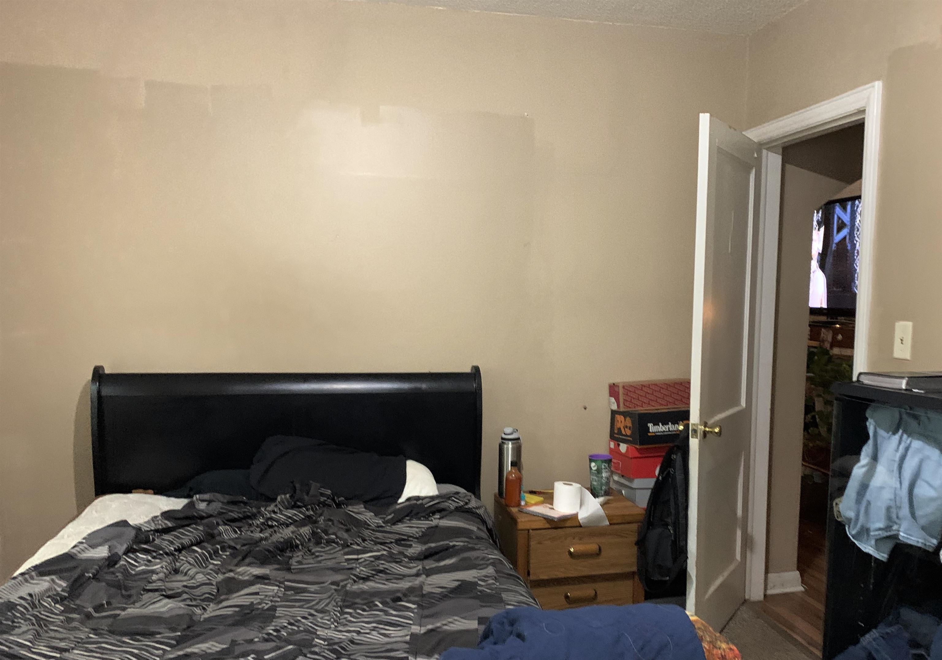 654 Harding Street Wichita, KS 67208 - Photo 10 of 25