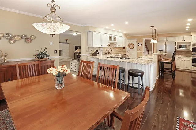 $549,900 | 616 Bradford Parkway, DeWitt, NY 13224