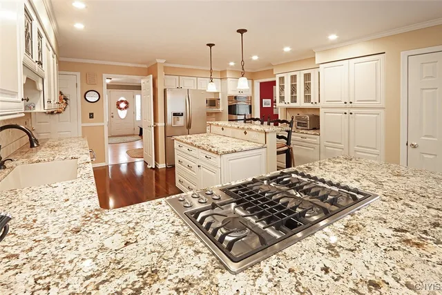 $549,900 | 616 Bradford Parkway, DeWitt, NY 13224