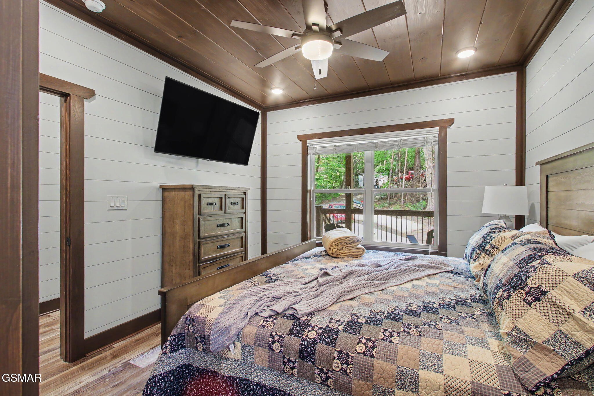 1756 Stinnett Road Sevierville, TN 37876 - Photo 22 of 53 Gallery Image 22