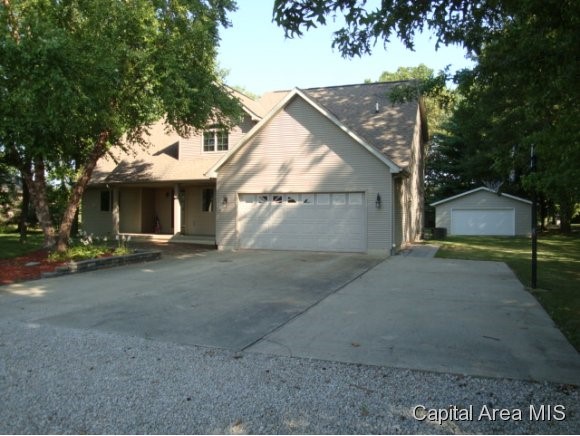 3141 Covered Bridge Road Chatham, IL 62629 - Photo 1 of 11