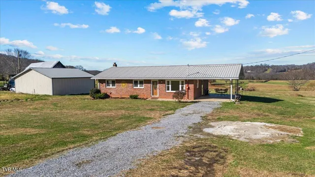 $329,000 | 1122 Highway 107, Jonesborough, TN 37659