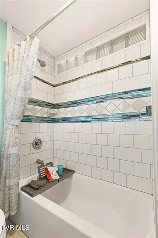 $329,000 | 1122 Highway 107, Jonesborough, TN 37659