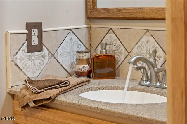 $329,000 | 1122 Highway 107, Jonesborough, TN 37659