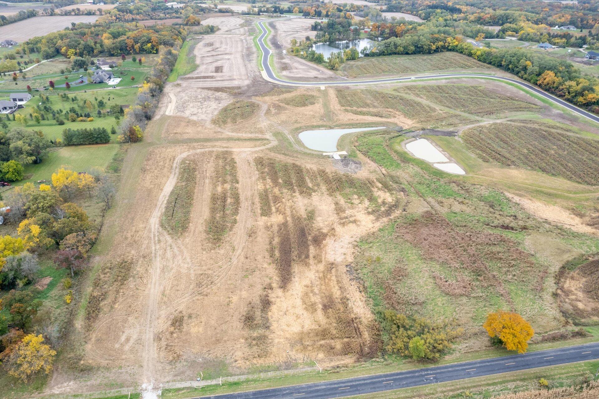 1011 Beere Lane Burlington, WI 53105 - Photo 3 of 8 10-Aerial-6