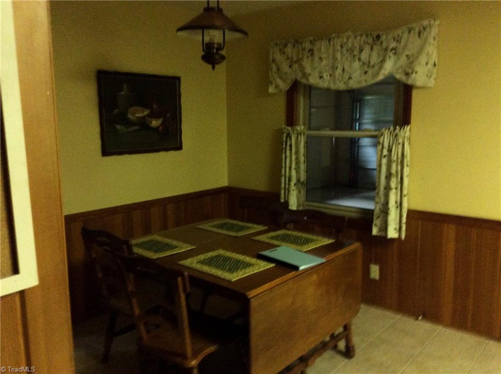 335 Doub Road Lewisville, NC 27023 - Photo 14 of 27 Breakfast Nuck