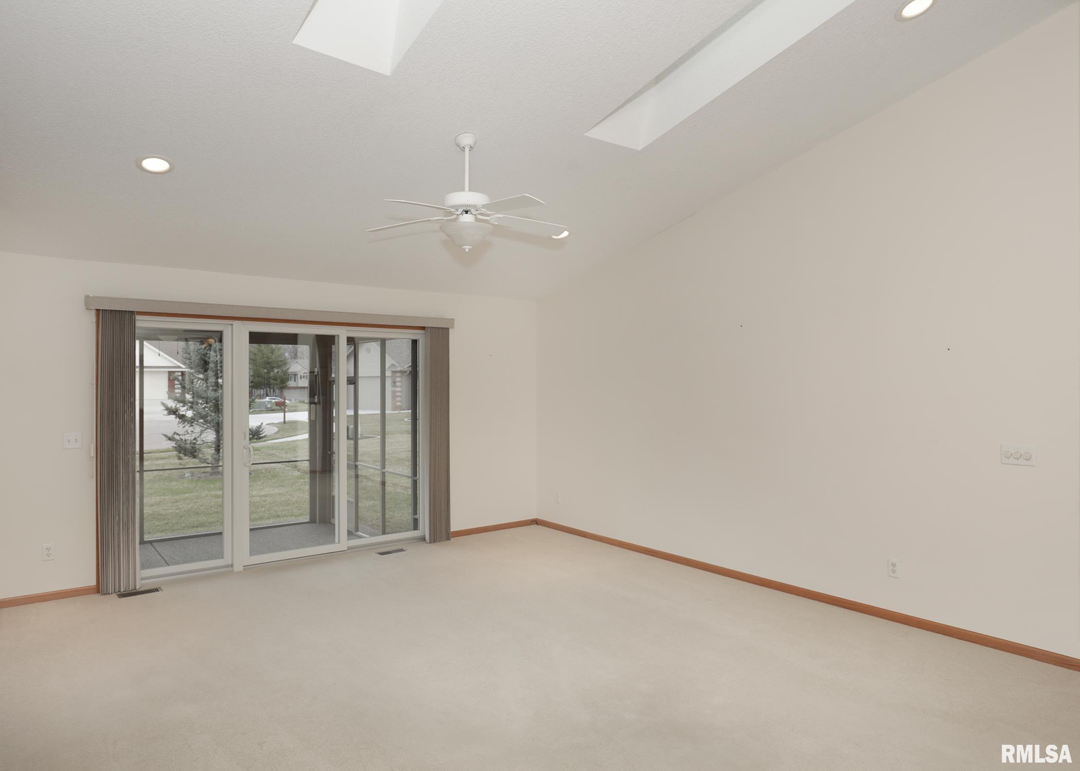 1356 33rd Ave Circle Silvis, IL 61282 - Photo 18 of 35