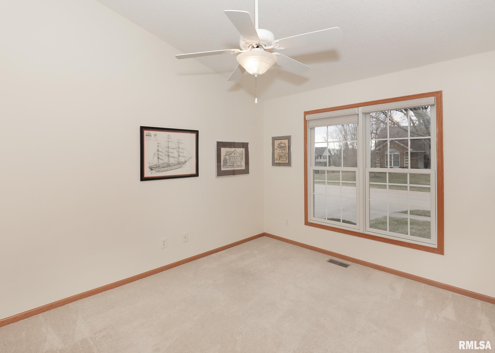 1356 33rd Ave Circle Silvis, IL 61282 - Photo 27 of 35