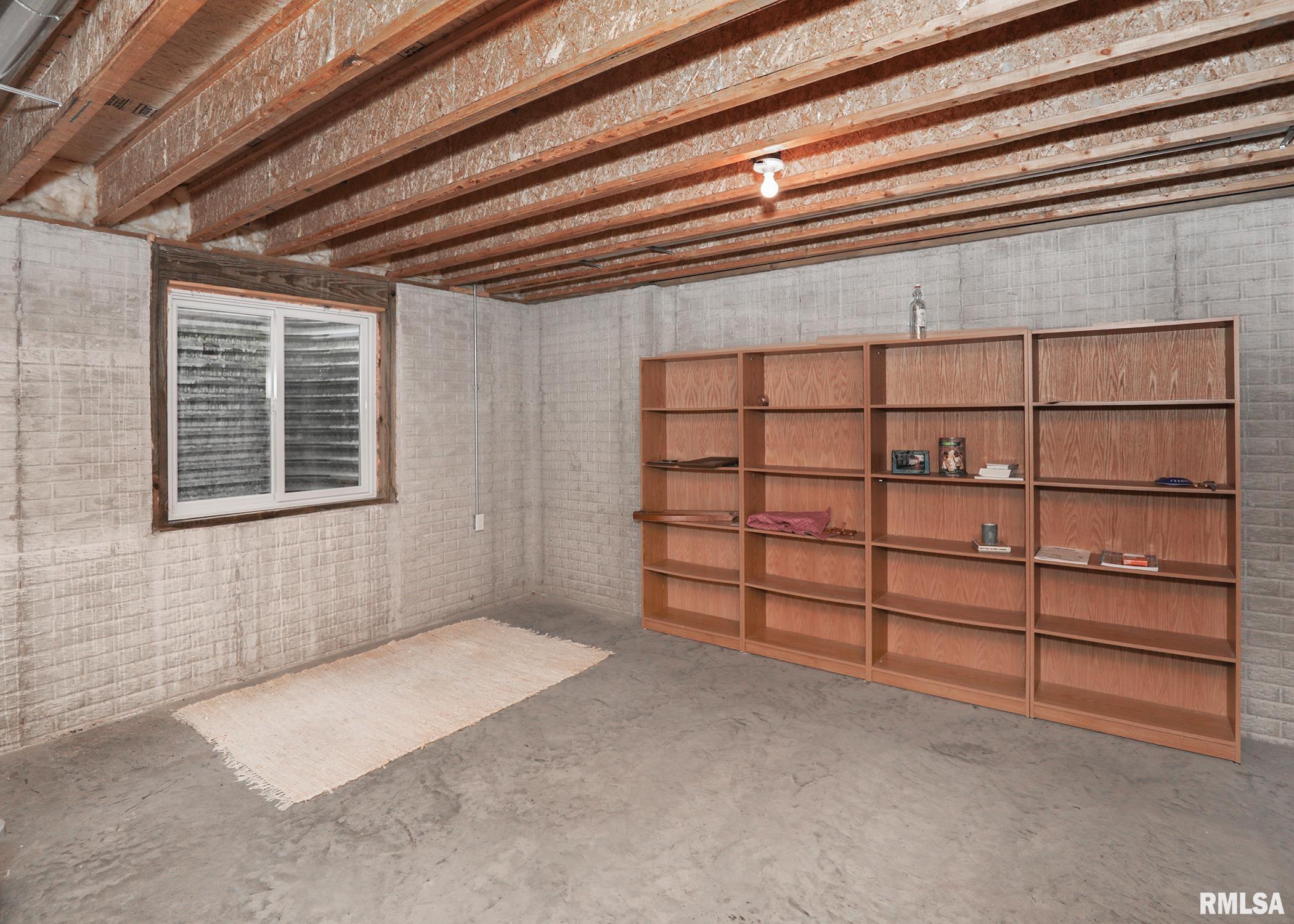 1356 33rd Ave Circle Silvis, IL 61282 - Photo 30 of 35