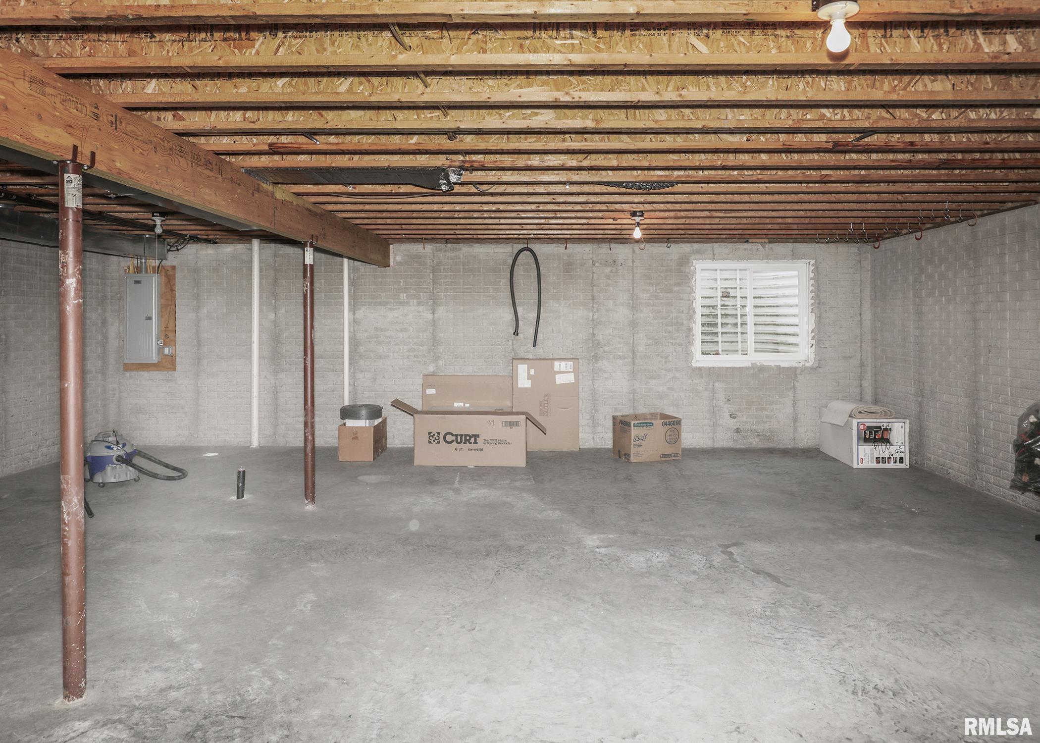 1356 33rd Ave Circle Silvis, IL 61282 - Photo 34 of 35