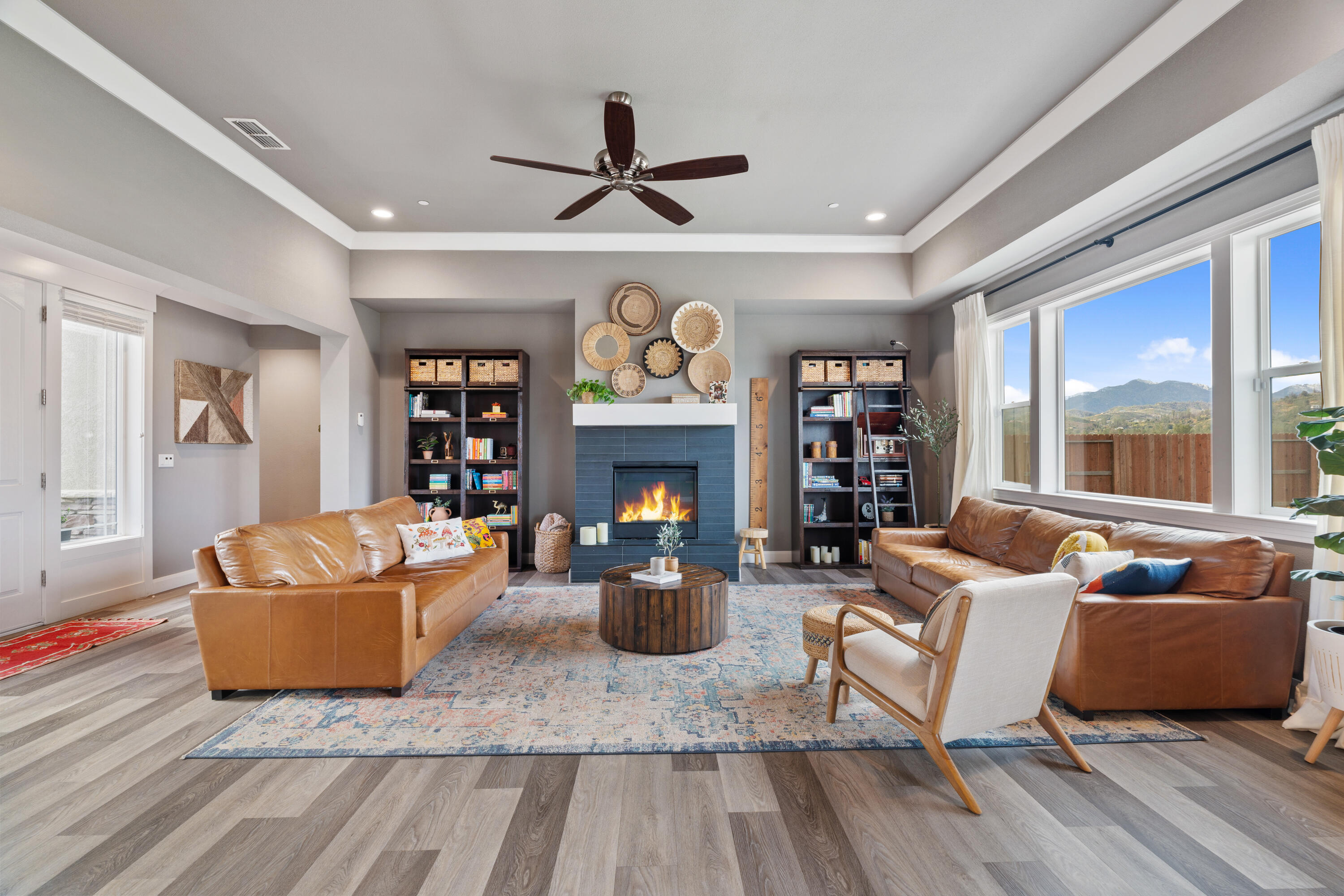 4768 Lower Springs Road Redding, CA 96001 - Photo 8 of 50 Living Room