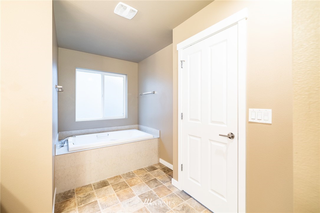 22519 35th Drive Southeast Bothell, WA 98021 - Photo 28 of 38 Gallery Image 28