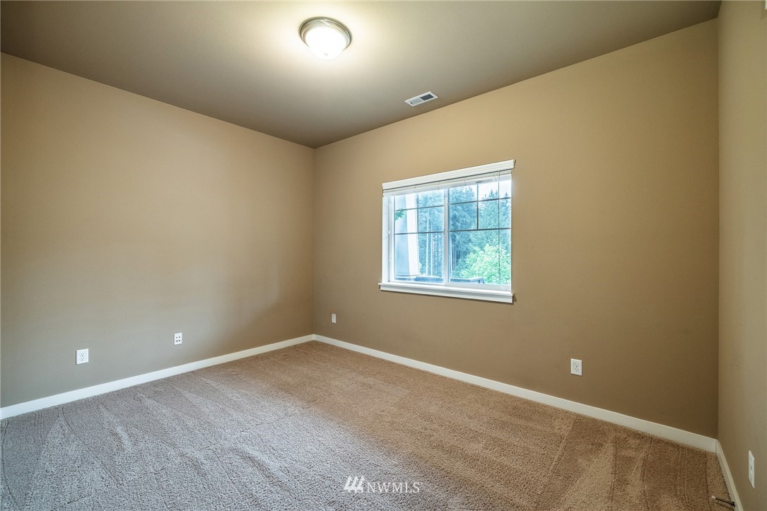 22519 35th Drive Southeast Bothell, WA 98021 - Photo 9 of 38 Gallery Image 9