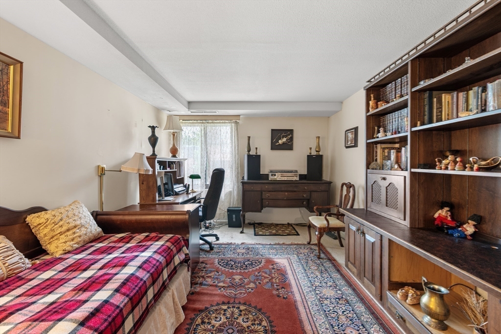402 Paradise Road, Unit U: 3Q Swampscott, MA 01907 - Photo 19 of 36