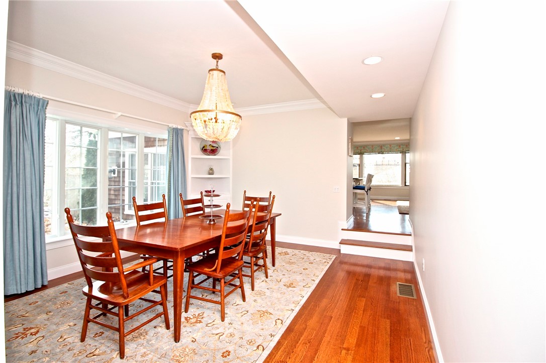 190 Coggeshall Avenue Newport, RI 02840 - Photo 16 of 50 Dining room view to Kitchen