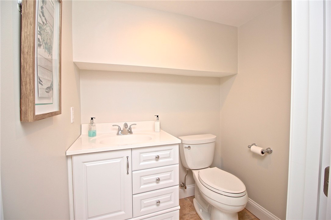 190 Coggeshall Avenue Newport, RI 02840 - Photo 29 of 50 half bath