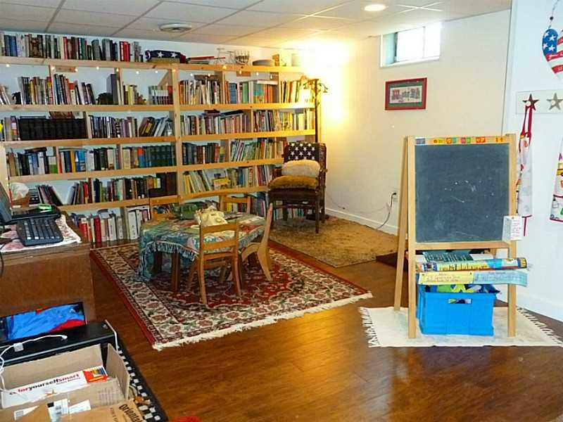 29 Greenview Drive McKees Rocks, PA 15136 - Photo 13 of 21 Basement/Game Room.