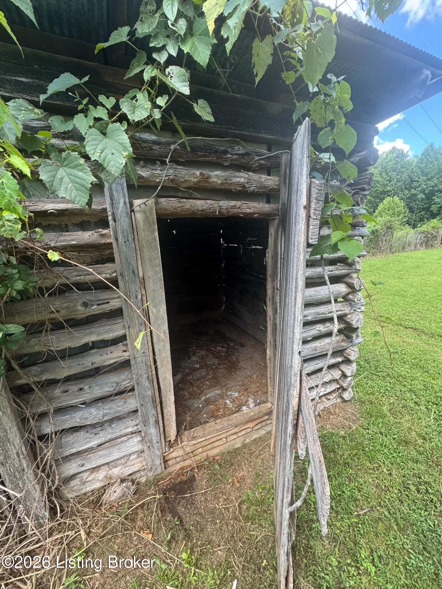 2976 Reese Hurt Road Edmonton, KY 42129 - Photo 12 of 23 att.kCiq5p8_Y2CBuiQBtoXDey8G-qutNinMYv57