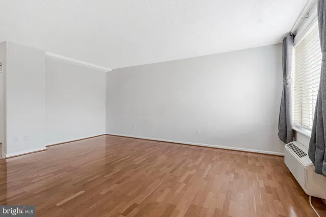 $1,595 | 1730 Arlington Boulevard, Unit 209, Arlington, VA 22209