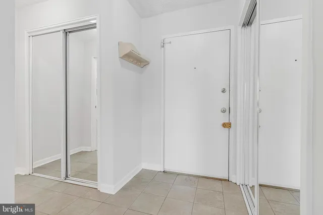 $1,595 | 1730 Arlington Boulevard, Unit 209, Arlington, VA 22209