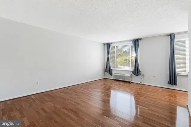 $1,595 | 1730 Arlington Boulevard, Unit 209, Arlington, VA 22209