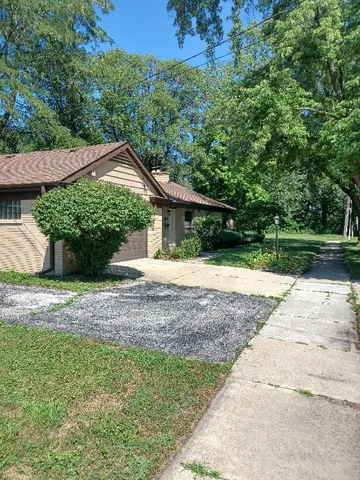 $224,900 | 210 Maple Lane, Thornton, IL 60476