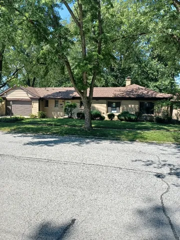 $224,900 | 210 Maple Lane, Thornton, IL 60476