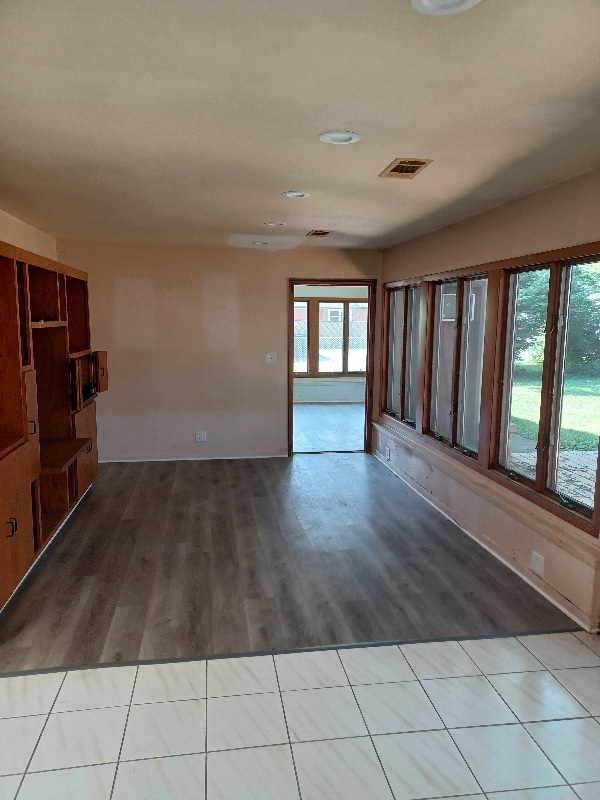 210 Maple Lane Thornton, IL 60476 - Photo 3 of 18