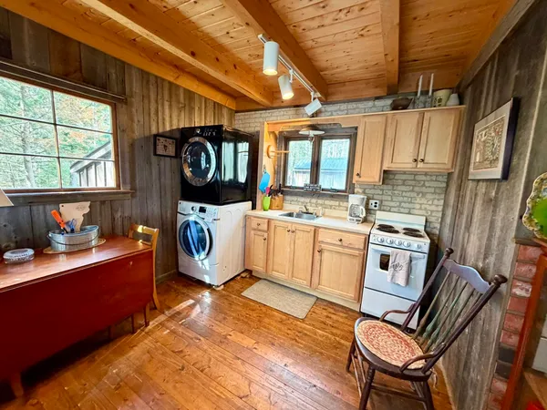 $799,000 | 7497 Route 111 Morgan Vt 05853, Morgan, VT 05853
