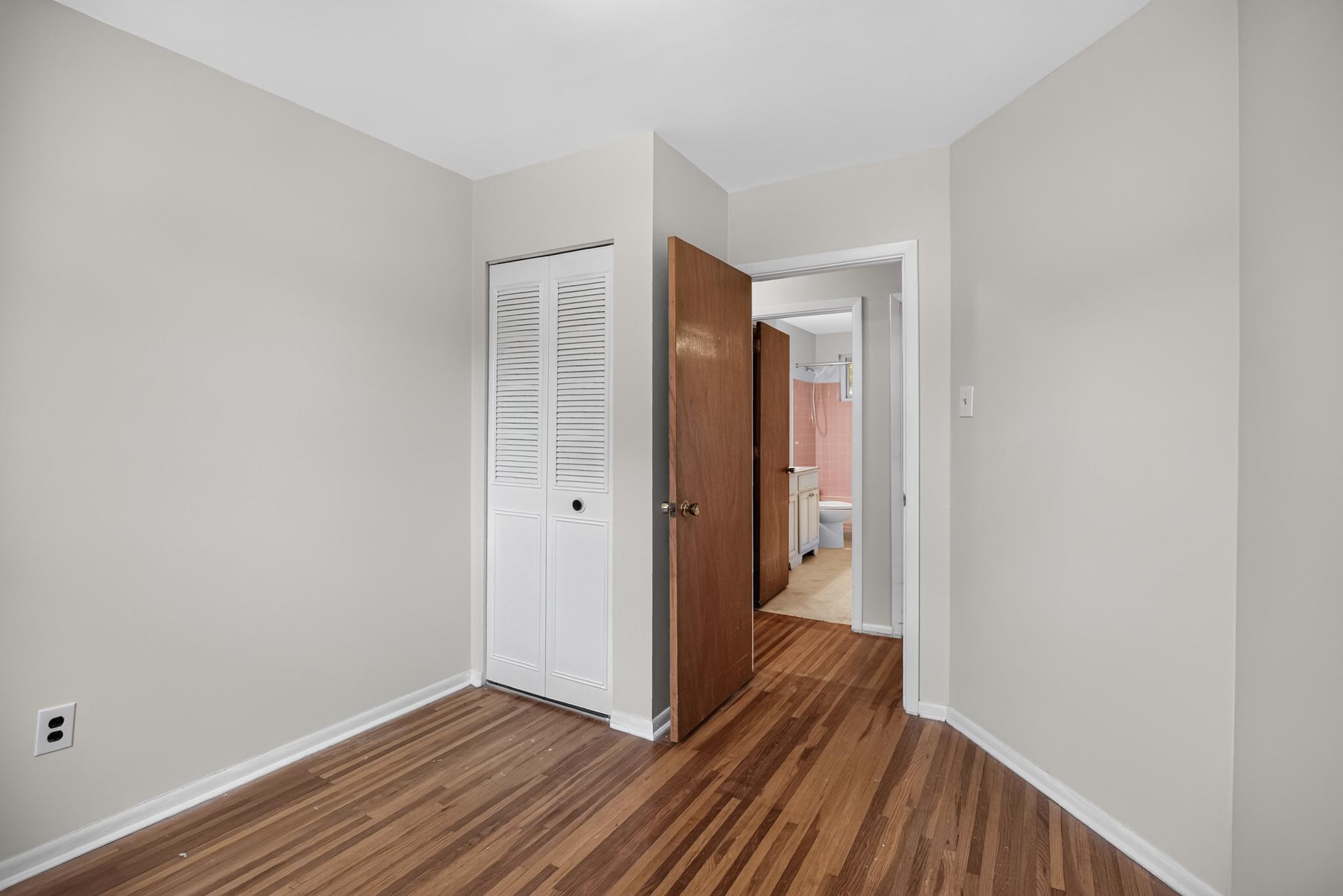 26 Glenwood Road Lumberton, NJ 08048 - Photo 23 of 37 Bedroom 3 with warm wood floors.