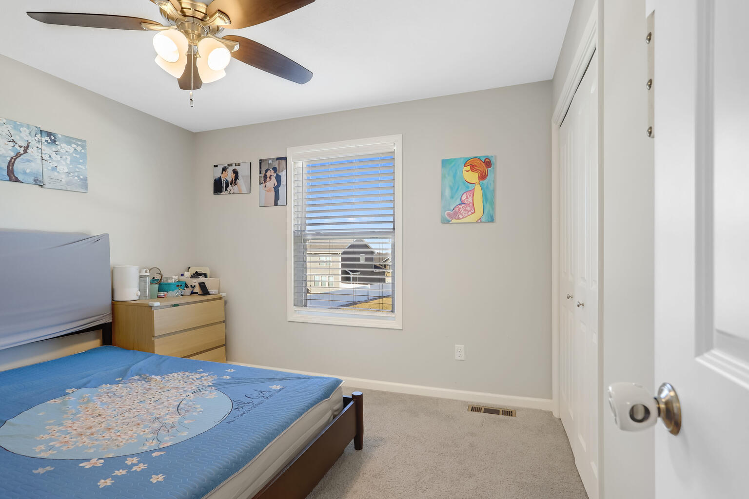 807 Cates Drive Mahomet, IL 61853 - Photo 17 of 33 a room with a bed and window