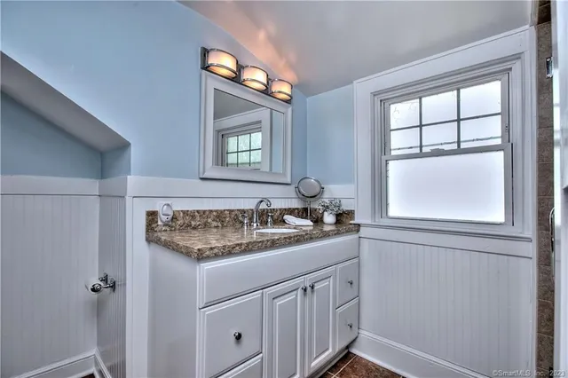 $979,000 | 25 Maplewood Avenue, Westport, CT 06880