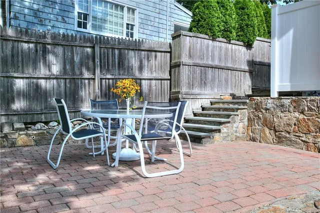 $979,000 | 25 Maplewood Avenue, Westport, CT 06880