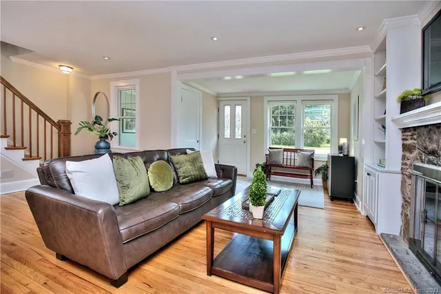 $979,000 | 25 Maplewood Avenue, Westport, CT 06880