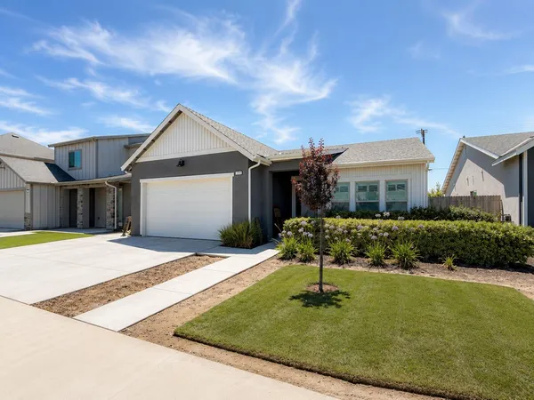 $475,000 | 2108 North Mitchell Street, Hanford, CA 93230