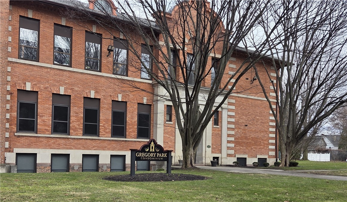 3 Gregory Park Rochester, NY 14620 - Photo 1 of 13