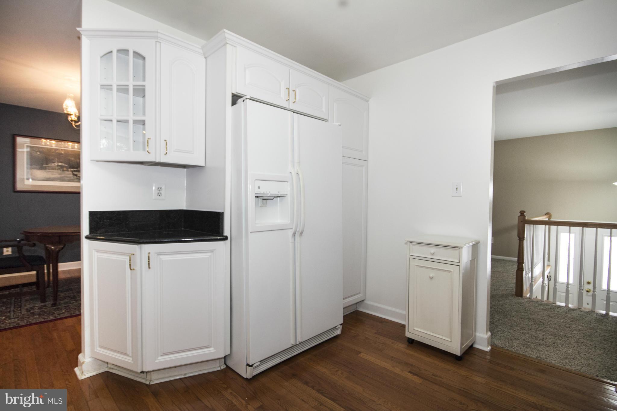 908 Farmstead Road Cockeysville, MD 21030 - Photo 14 of 21 Kitchen