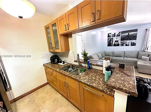 $2,500 | 9729 Hammocks Boulevard, Unit 207E, Miami, FL 33196