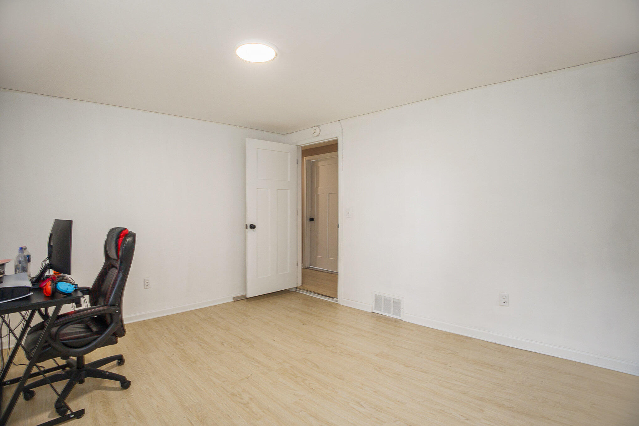 2635 East River Road Muskegon, MI 49445 - Photo 6 of 22 007__42a3673_86