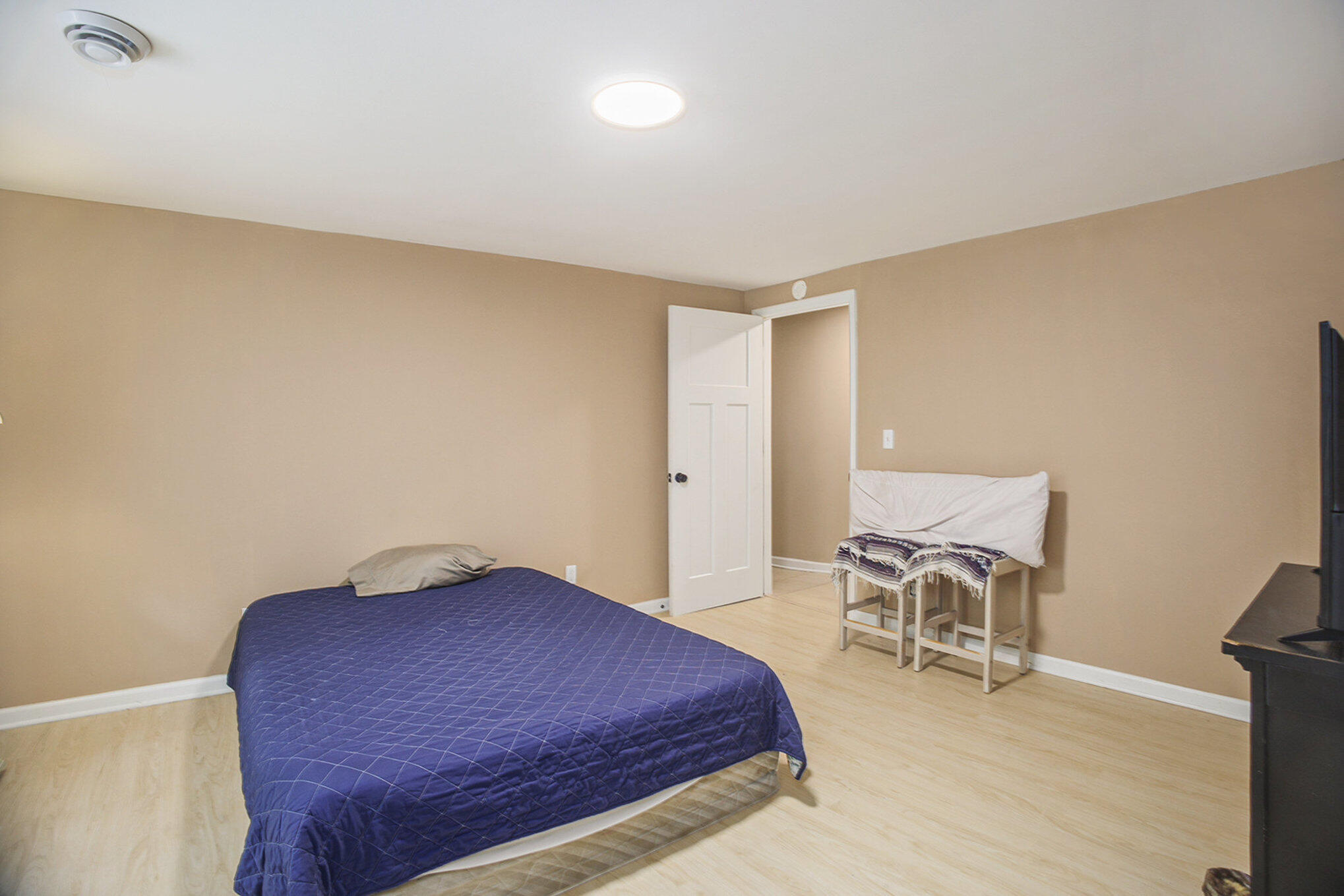 2635 East River Road Muskegon, MI 49445 - Photo 8 of 22 009__42a3677_256