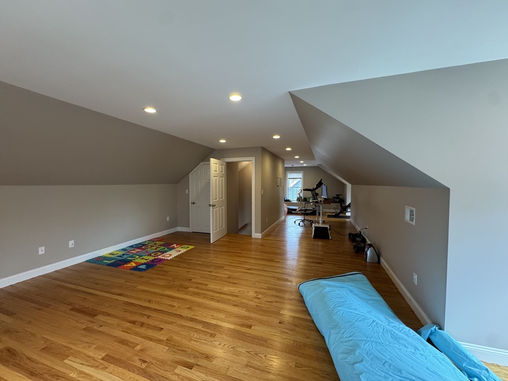 43 Canterbury Road Waltham, MA 02453 - Photo 16 of 42
