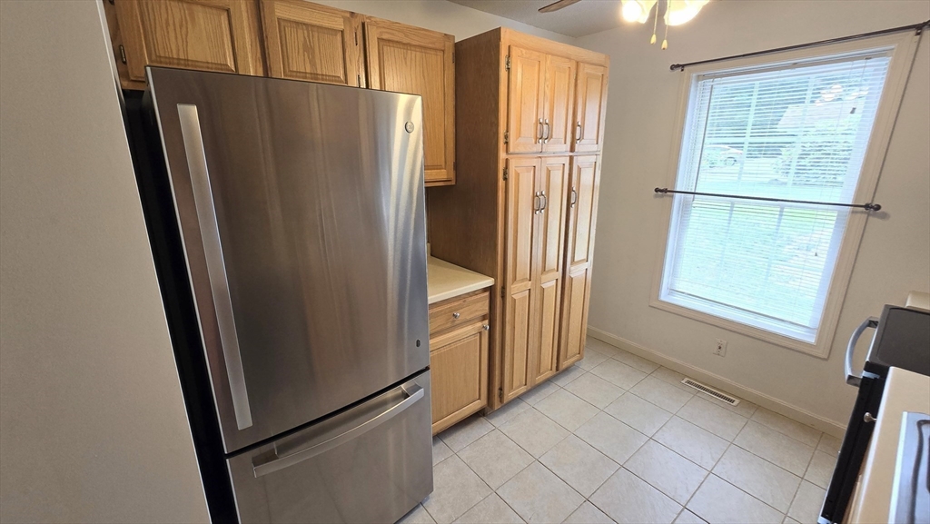 18 Palmer Road, Unit 7 Monson, MA 01057 - Photo 11 of 39