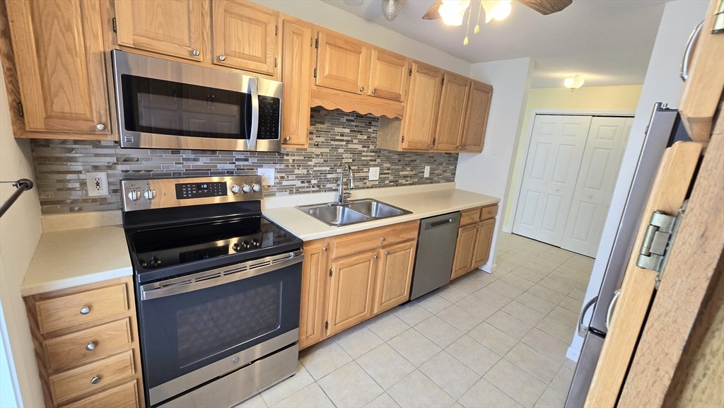 18 Palmer Road, Unit 7 Monson, MA 01057 - Photo 8 of 39