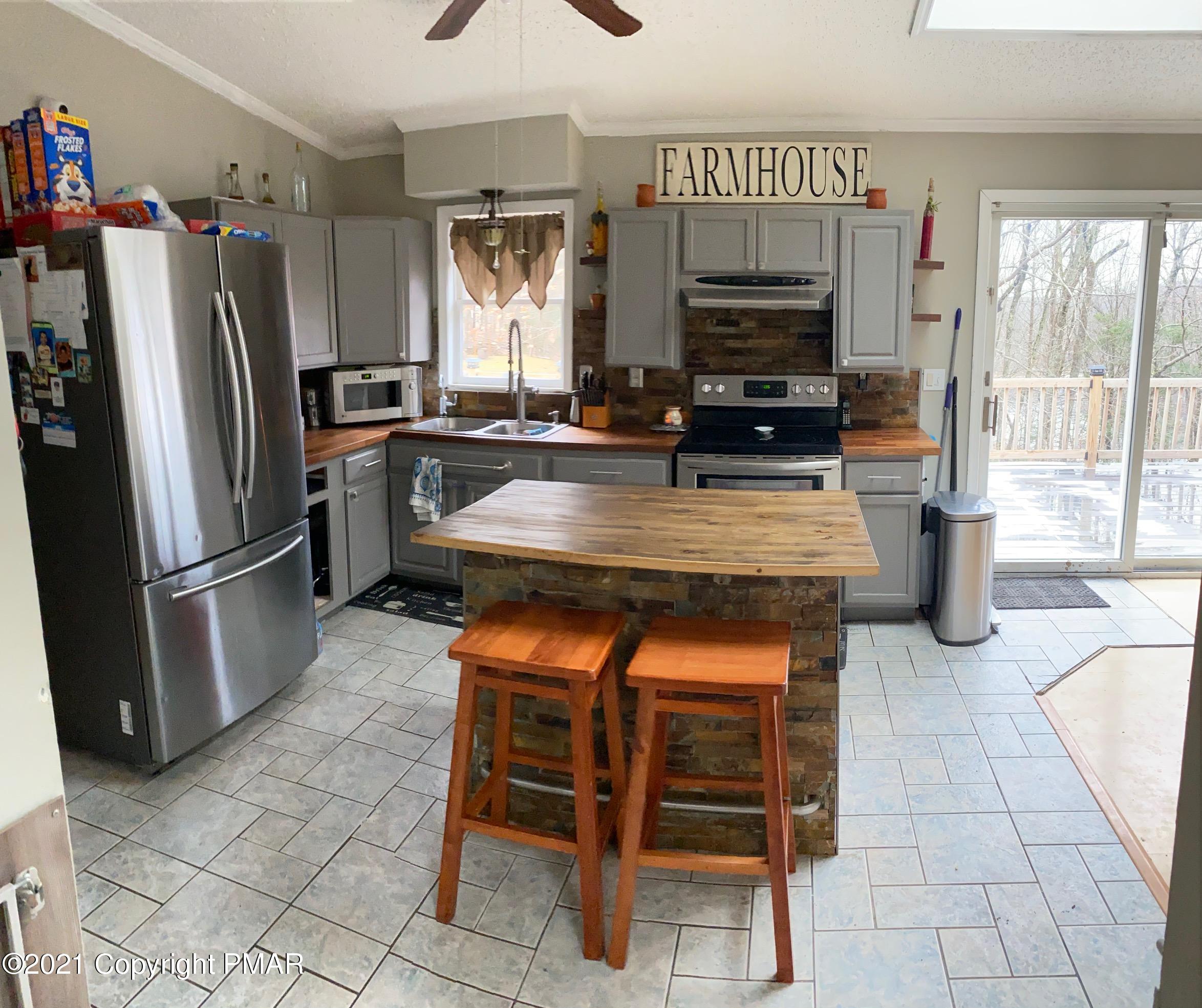 113 Lincoln Road East Stroudsburg, PA 18302 - Photo 7 of 44 IMG_3016