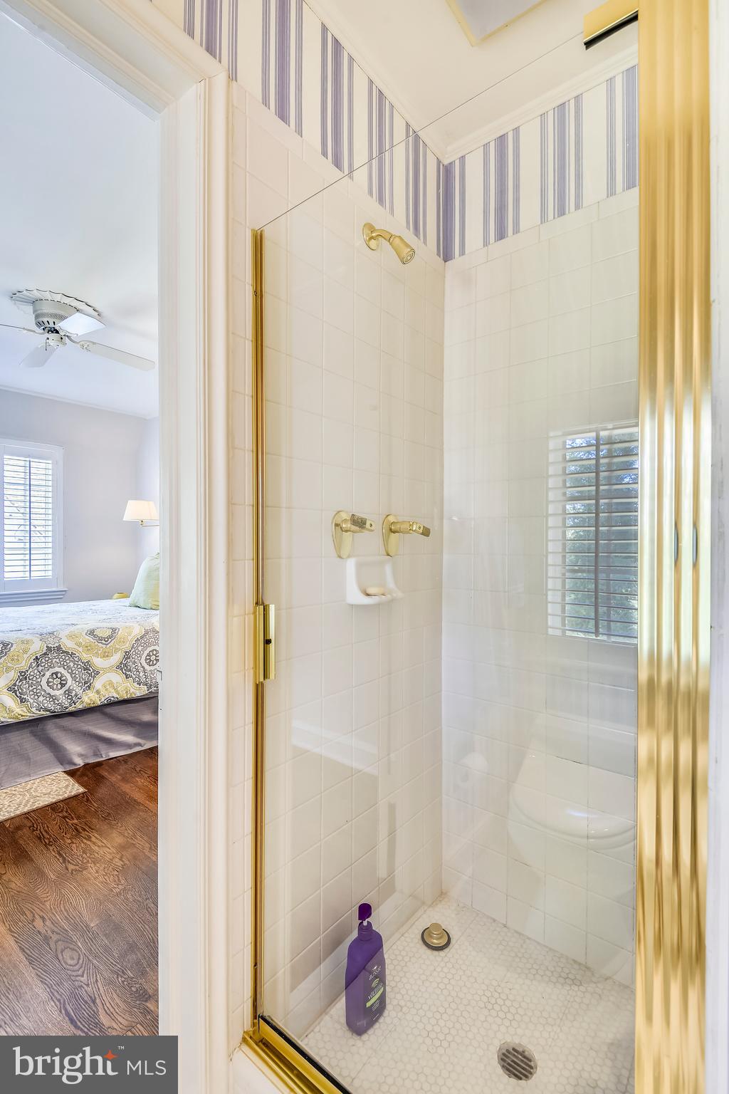 3117 Rolling Road Chevy Chase, MD 20815 - Photo 29 of 48 Bathroom 2