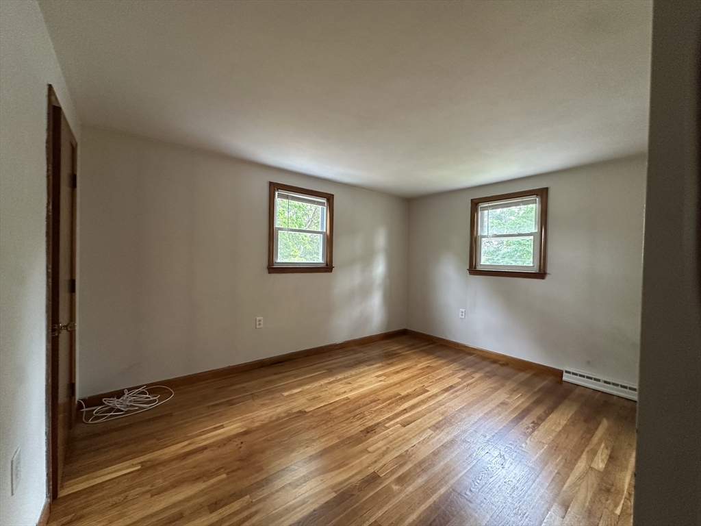 53-55 Magnolia Avenue, Unit RIGHT SIDE Billerica, MA 01821 - Photo 13 of 17