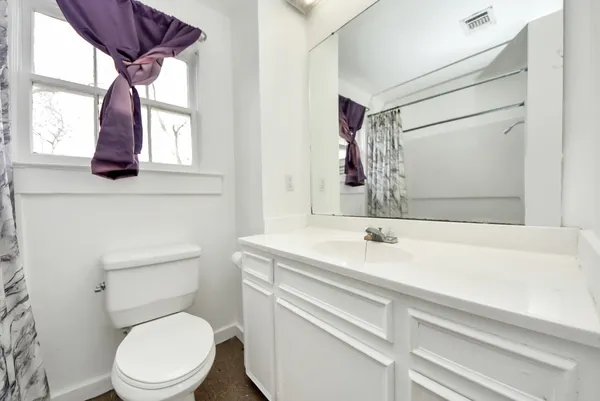 $360,000 | 100 North Mattson Street, West Columbia, TX 77486