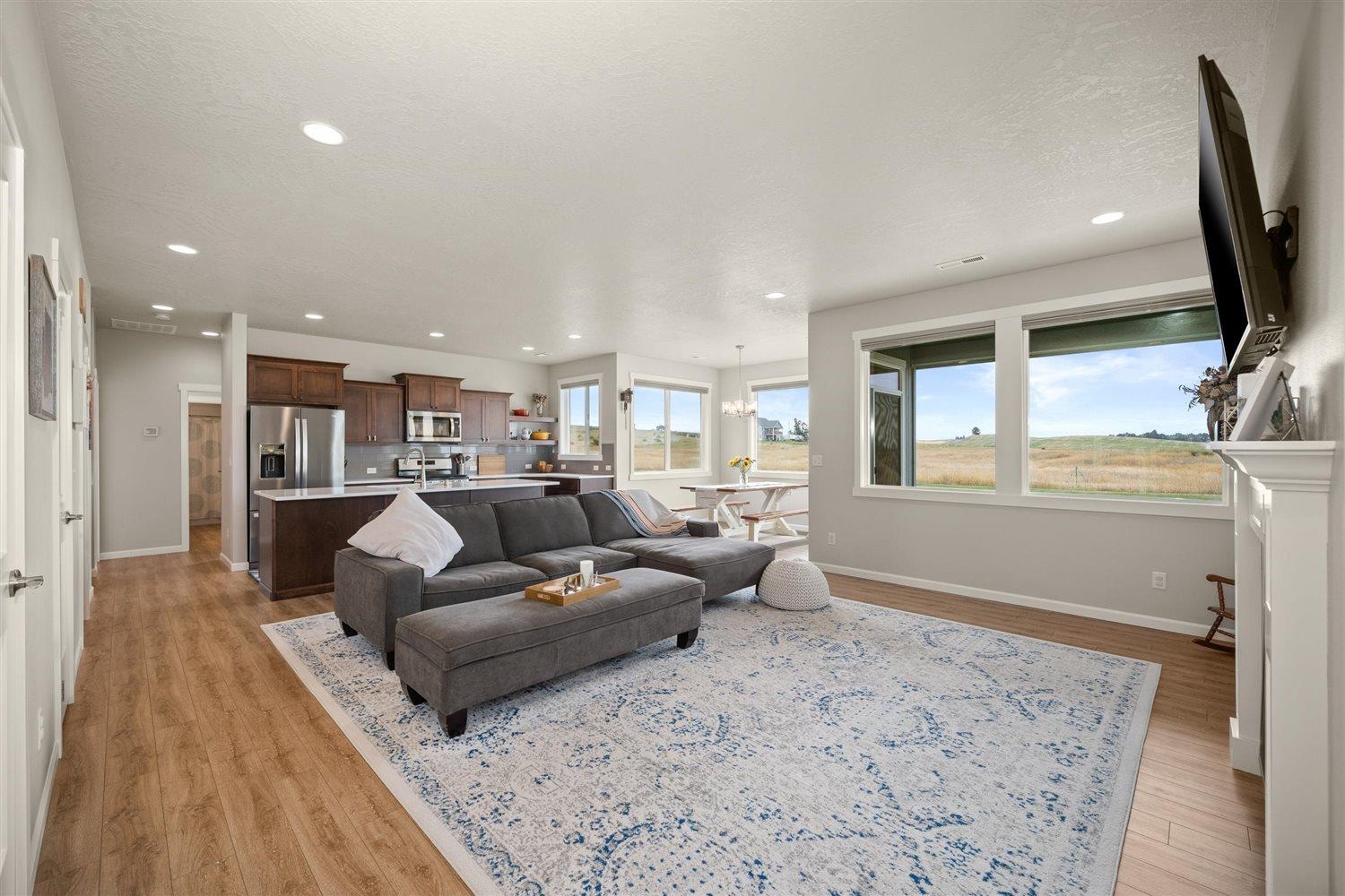 16511 West Rolling Hills Lane Cheney, WA 99004 - Photo 4 of 50