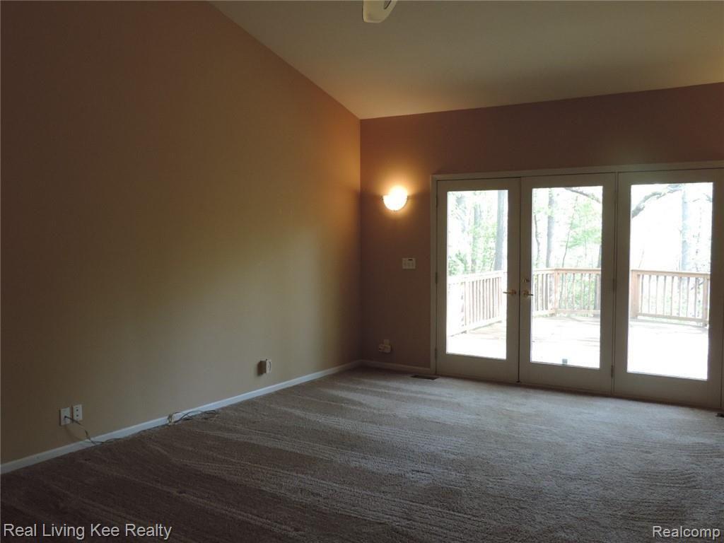 3656 Cedar Shake Drive Rochester, MI 48309 - Photo 19 of 35